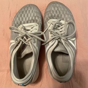 Reebok Nano 8 white size 8
